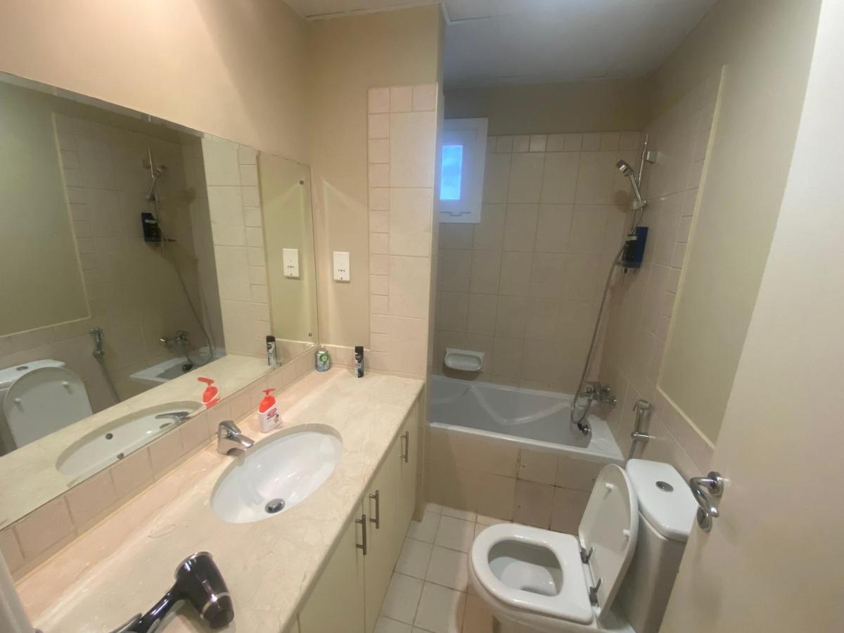 Spacious 4-Bedroom Villa, Children Friendly ดูไบ ภายนอก รูปภาพ