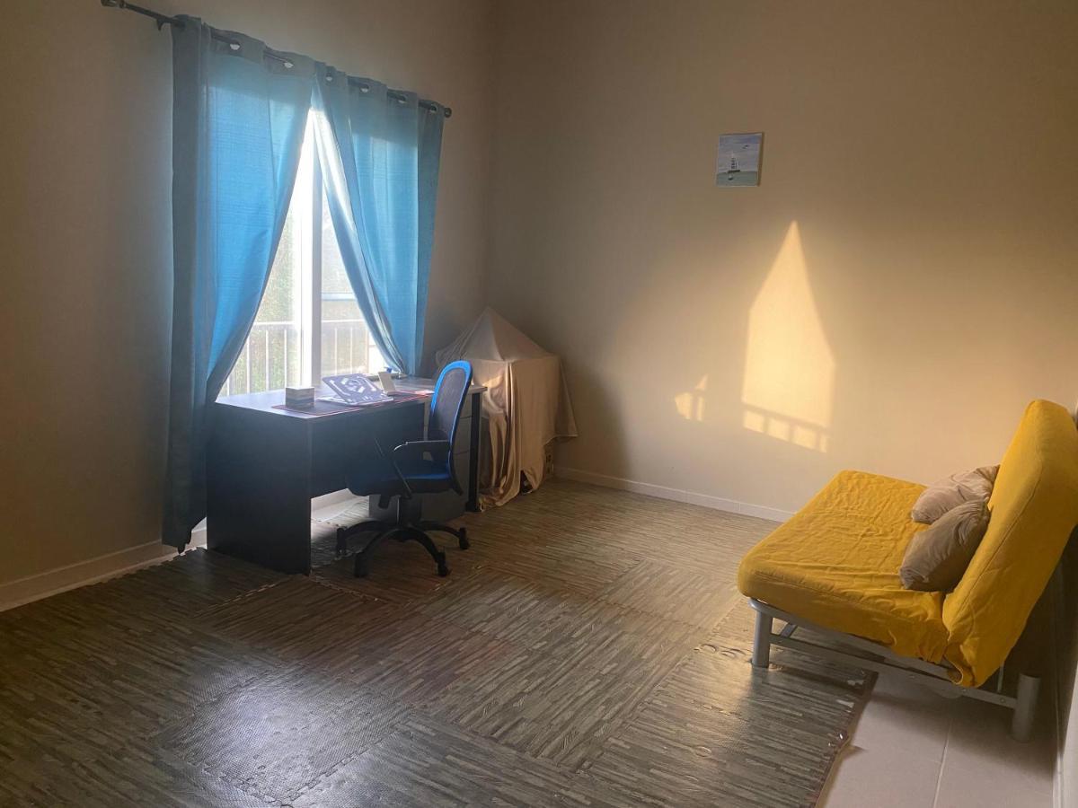 Spacious 4-Bedroom Villa, Children Friendly ดูไบ ภายนอก รูปภาพ
